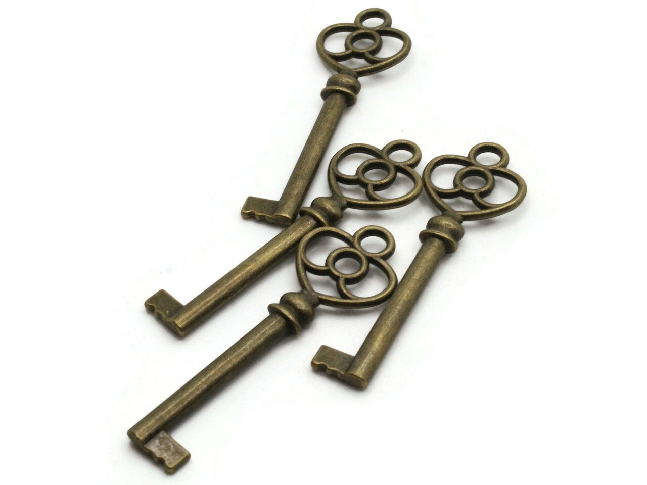 4 61mm Antique Bronze Heart and Loop Metal Skeleton Key Charms